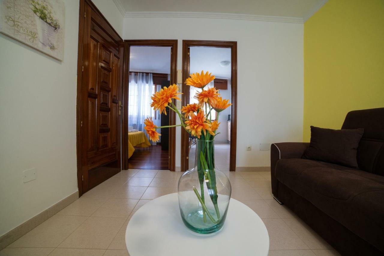 Apartamentos enteros O Lagar Melide Exterior foto